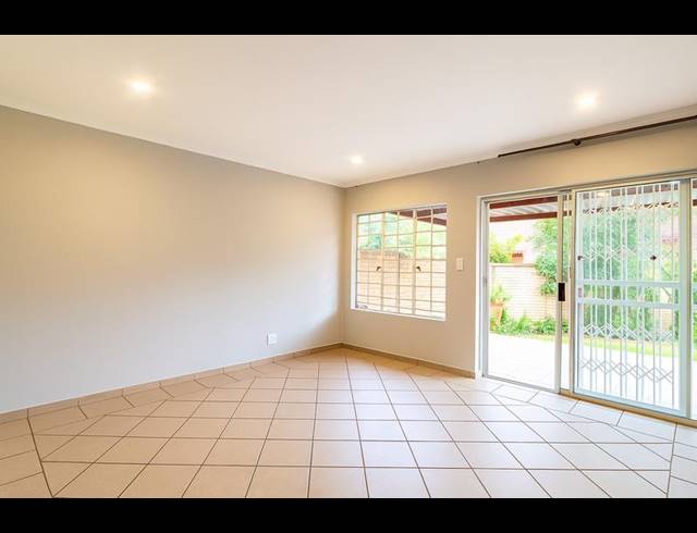 3 BEDROOM TOWNHOUSE FOR SALE IN EQUESTRIA